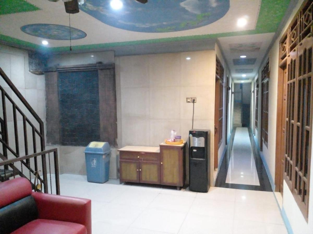 Hotel Alifah 1 Syariah Rawabokor Dua Dış mekan fotoğraf